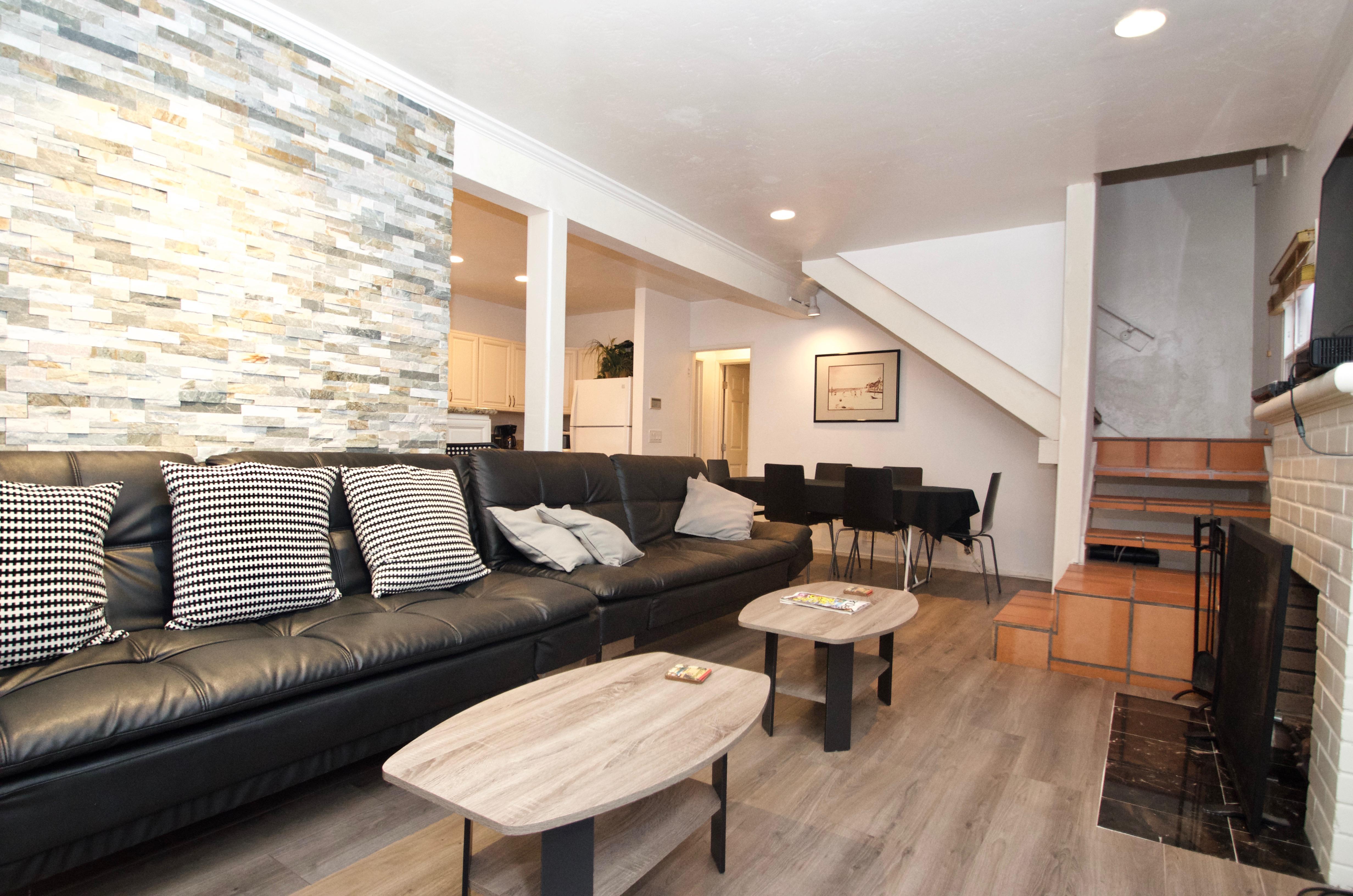 Living Room with 2 Euro Couches ( sleeps 2 )