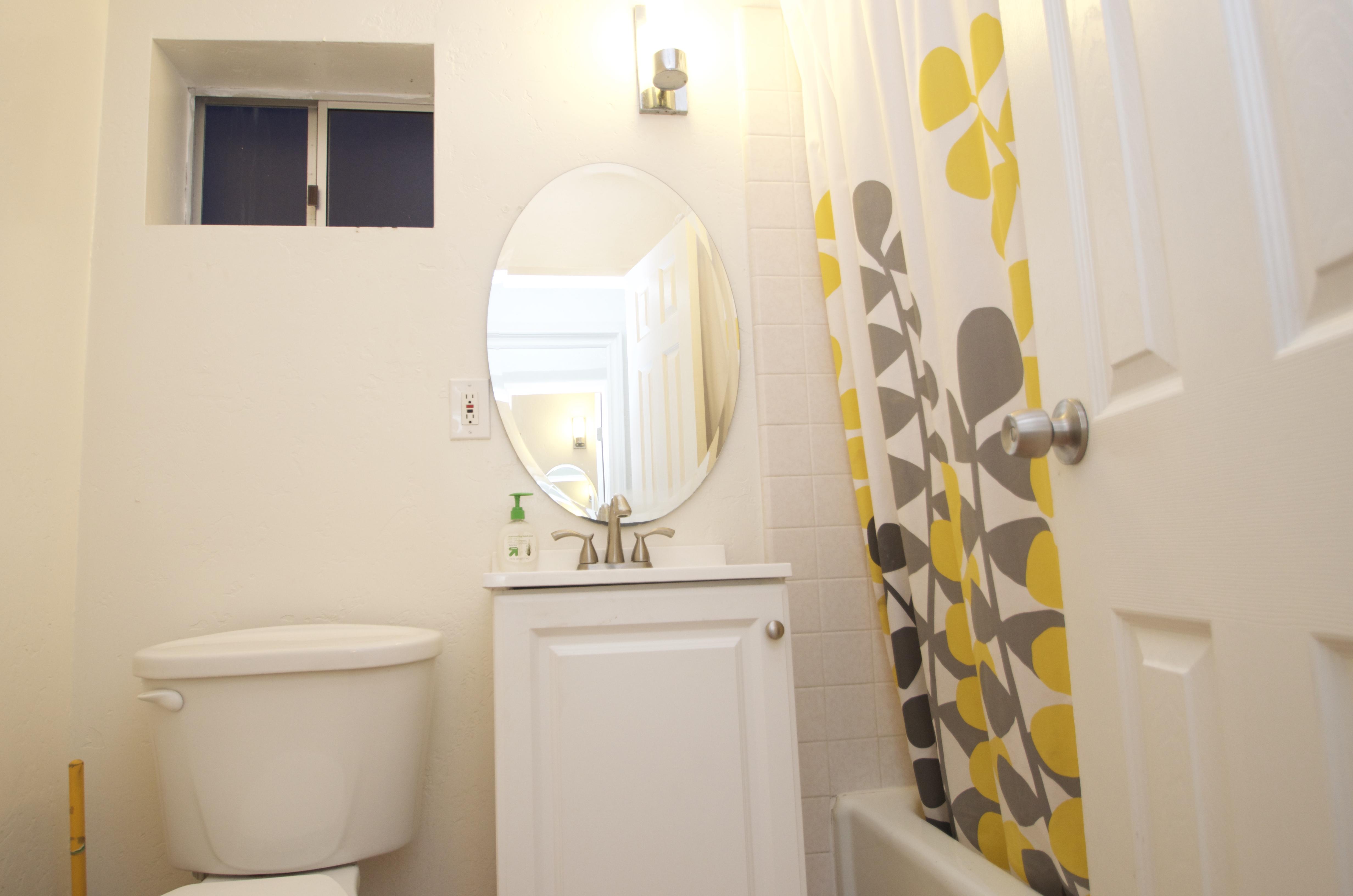 Bathroom Upstairs Back
