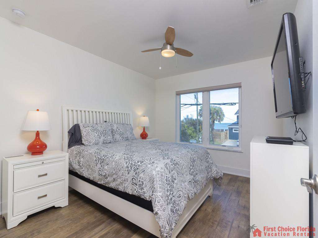 All Ashore North Bedroom with Nightstands and TV