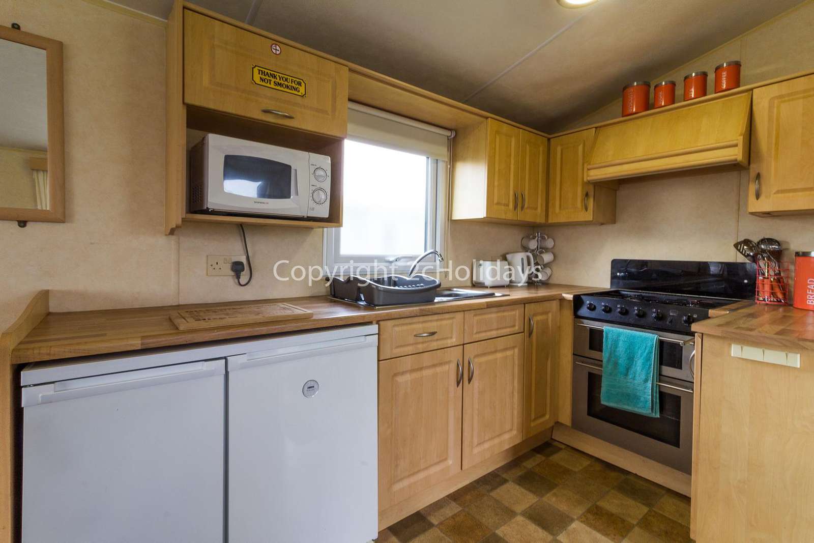 A fully equipped kitchen, perfect for. self-catering holidays!