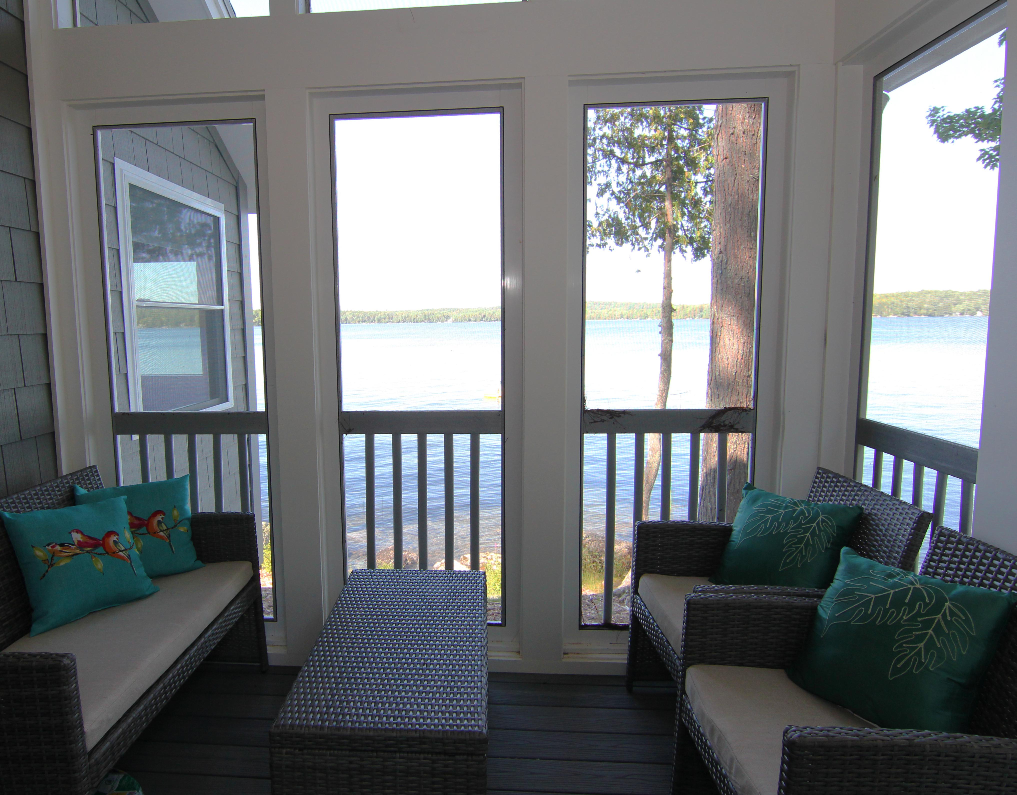 Renovated lakeside cottage steps away from pristine Beech Hill Pond w