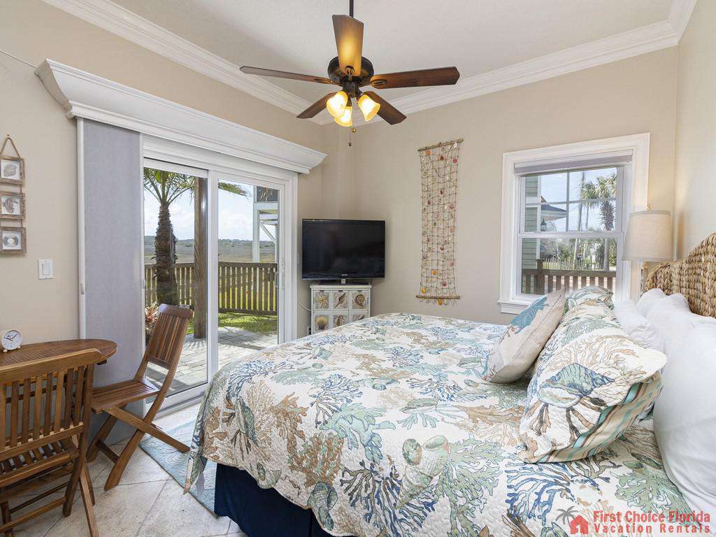 Oyster House Bed to Patio