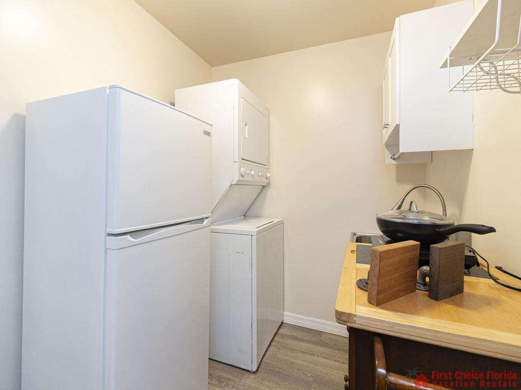 Deja Blue Washer Dryer and Refrigerator