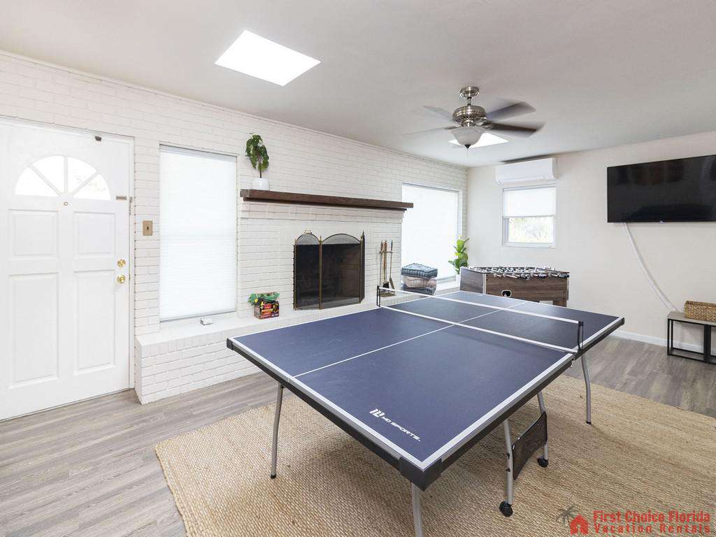 Deja Blue Ping Pong Table