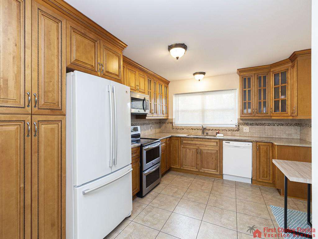 Deja Blue Kitchen with Refrigerator