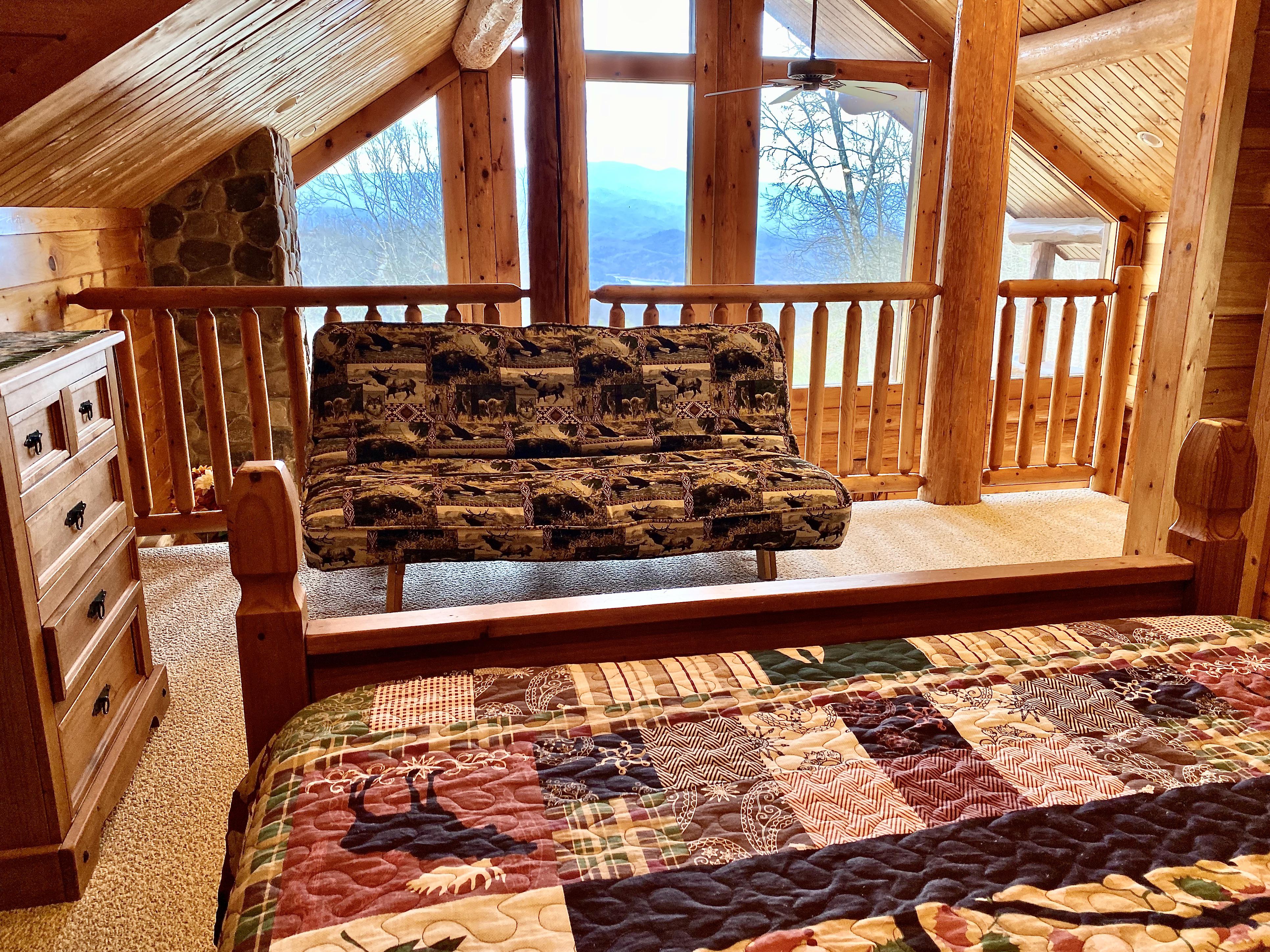 The Loft offers a Futon for additional Guests