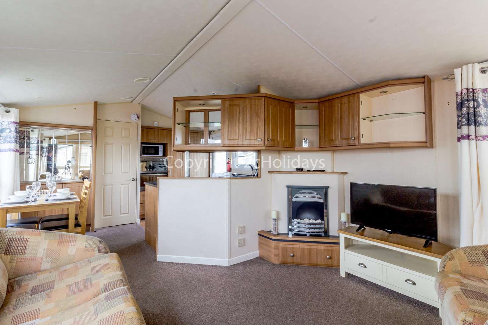 Spacious lounge, ideal for families!