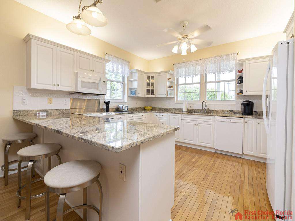 Lighthouse Watch Full Kitchen