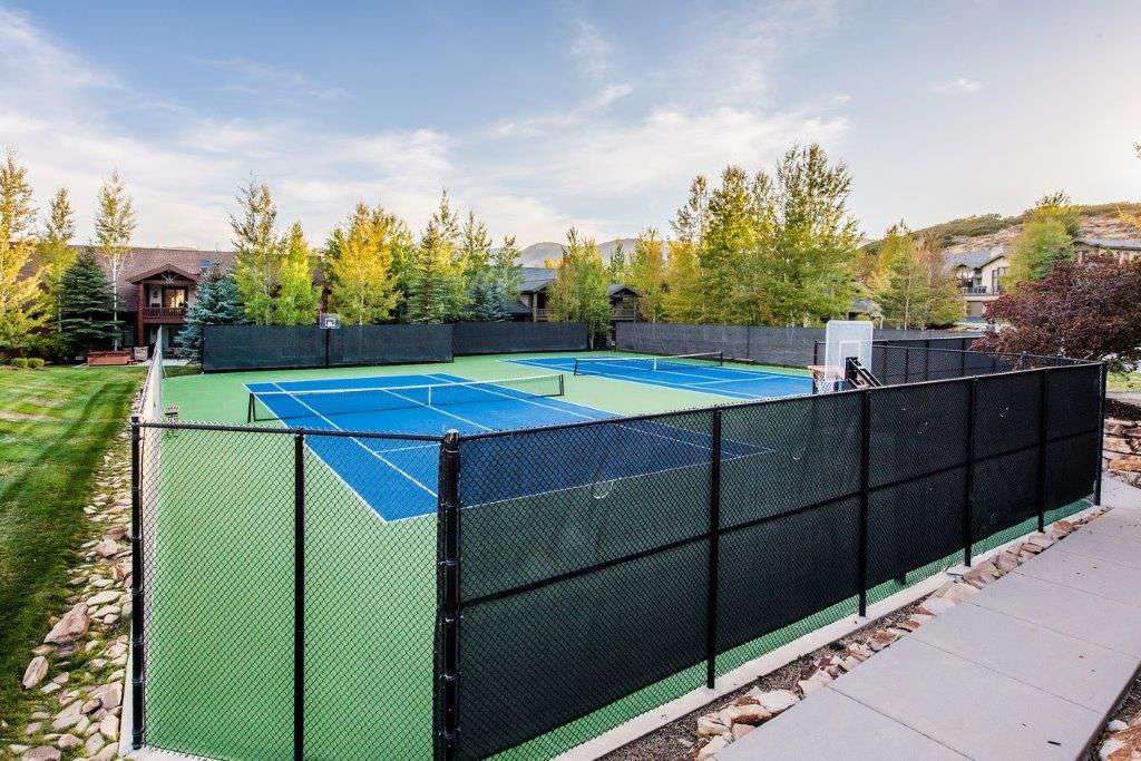 Clubhouse tennis