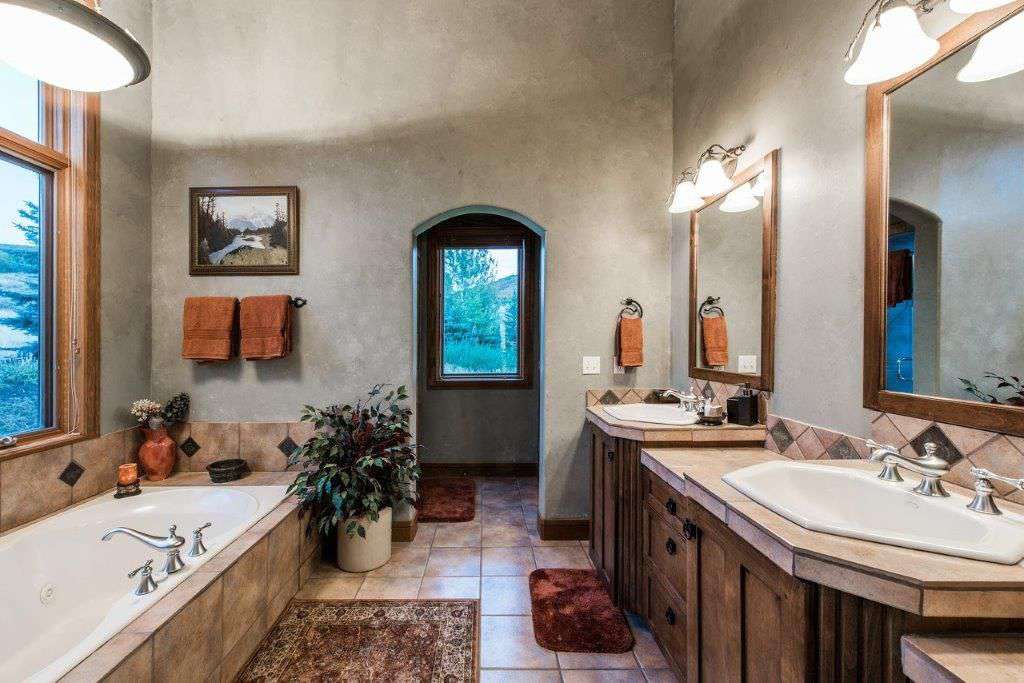 Luxurious Master bath