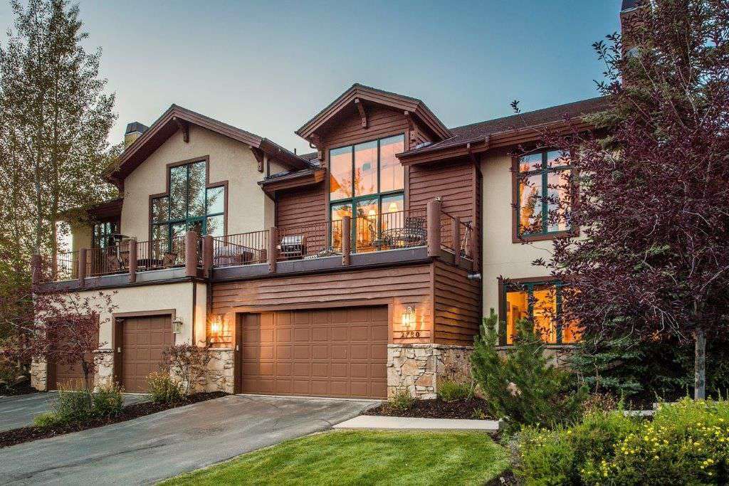 2 Car Garage