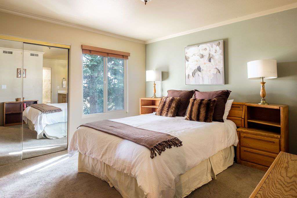 First Floor Master Bedroom with queen bed