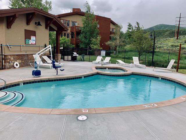 Swimming pool and hot tub at clubhouse
