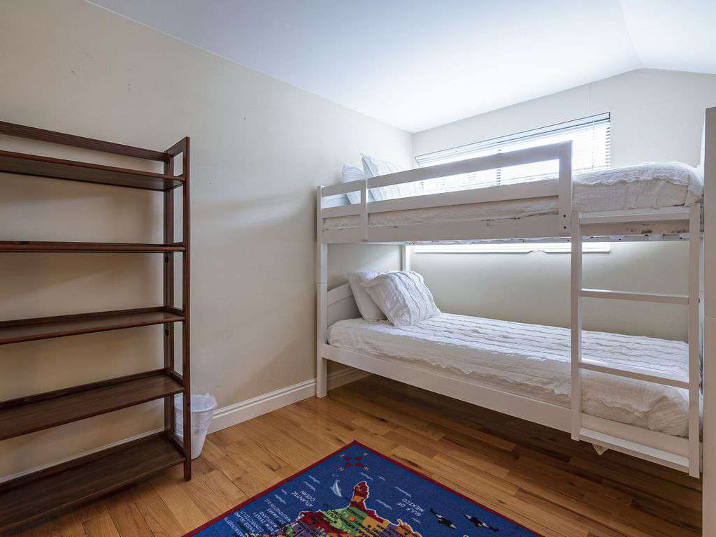 Upstairs BUnk room
