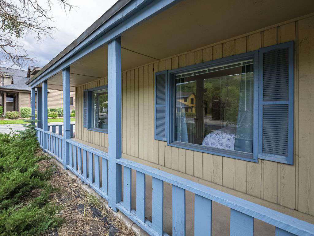 Side Deck area