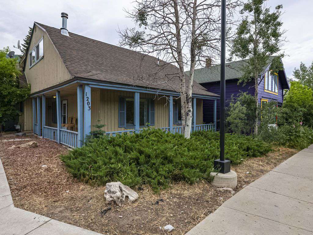 Home sits on prominent corner in Park City
