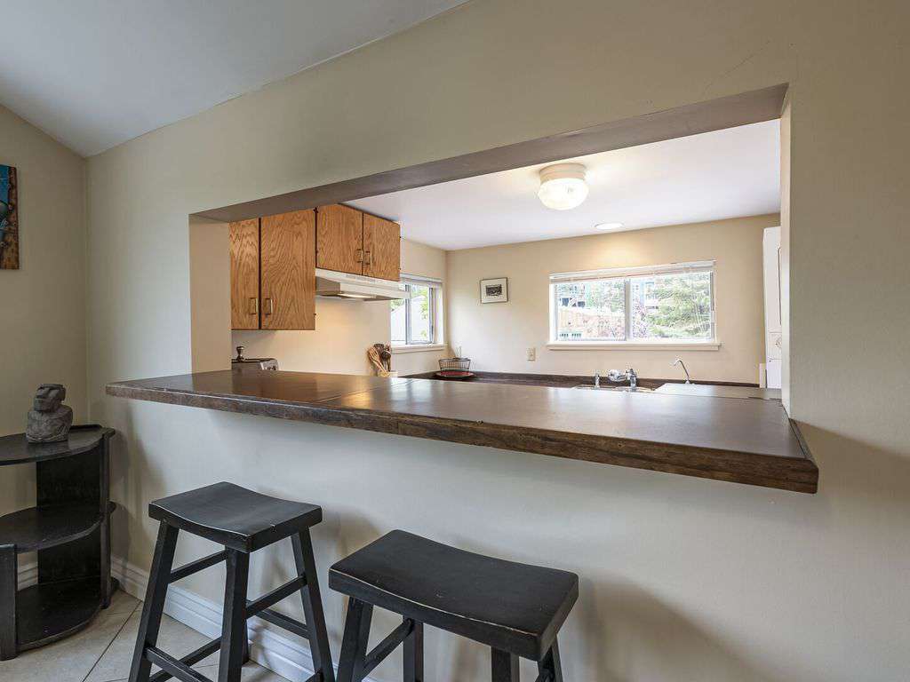 bar at kitchen