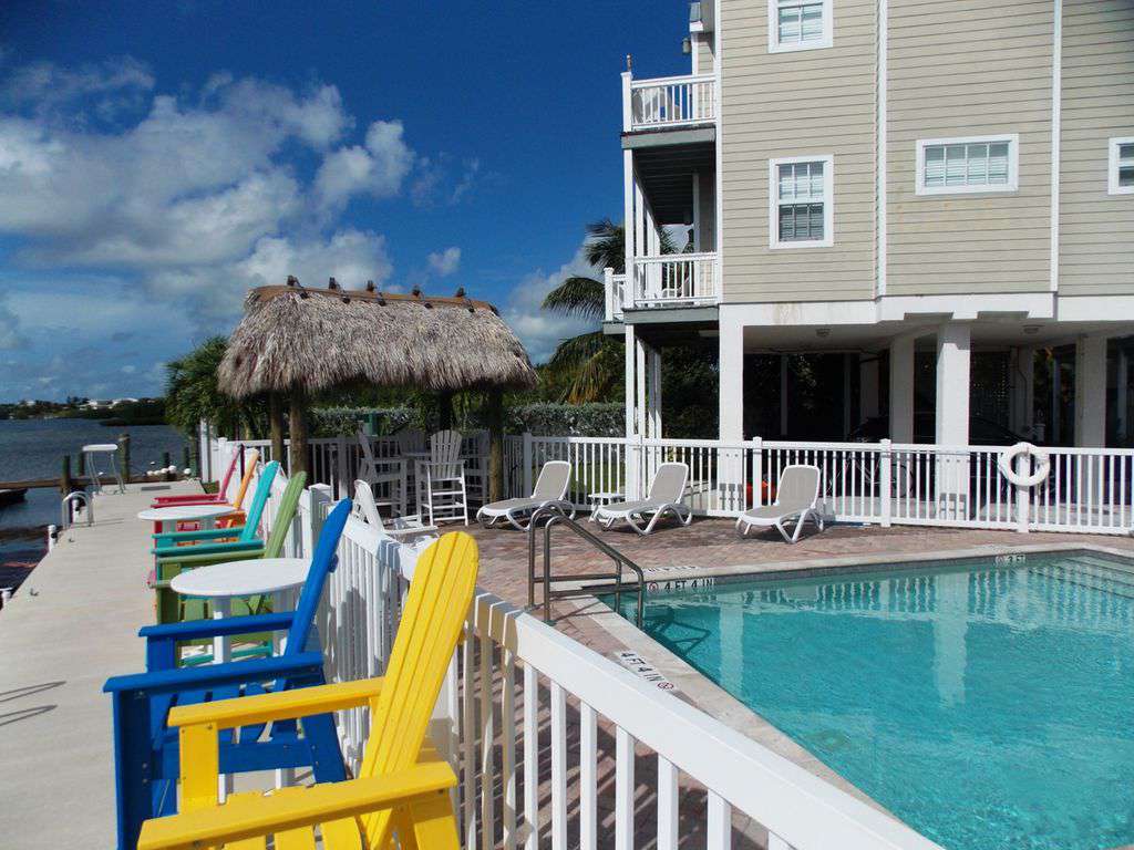 Tiki-Hut lounge area at Pool EASY BOOKING personal service CALL 305-735-3636