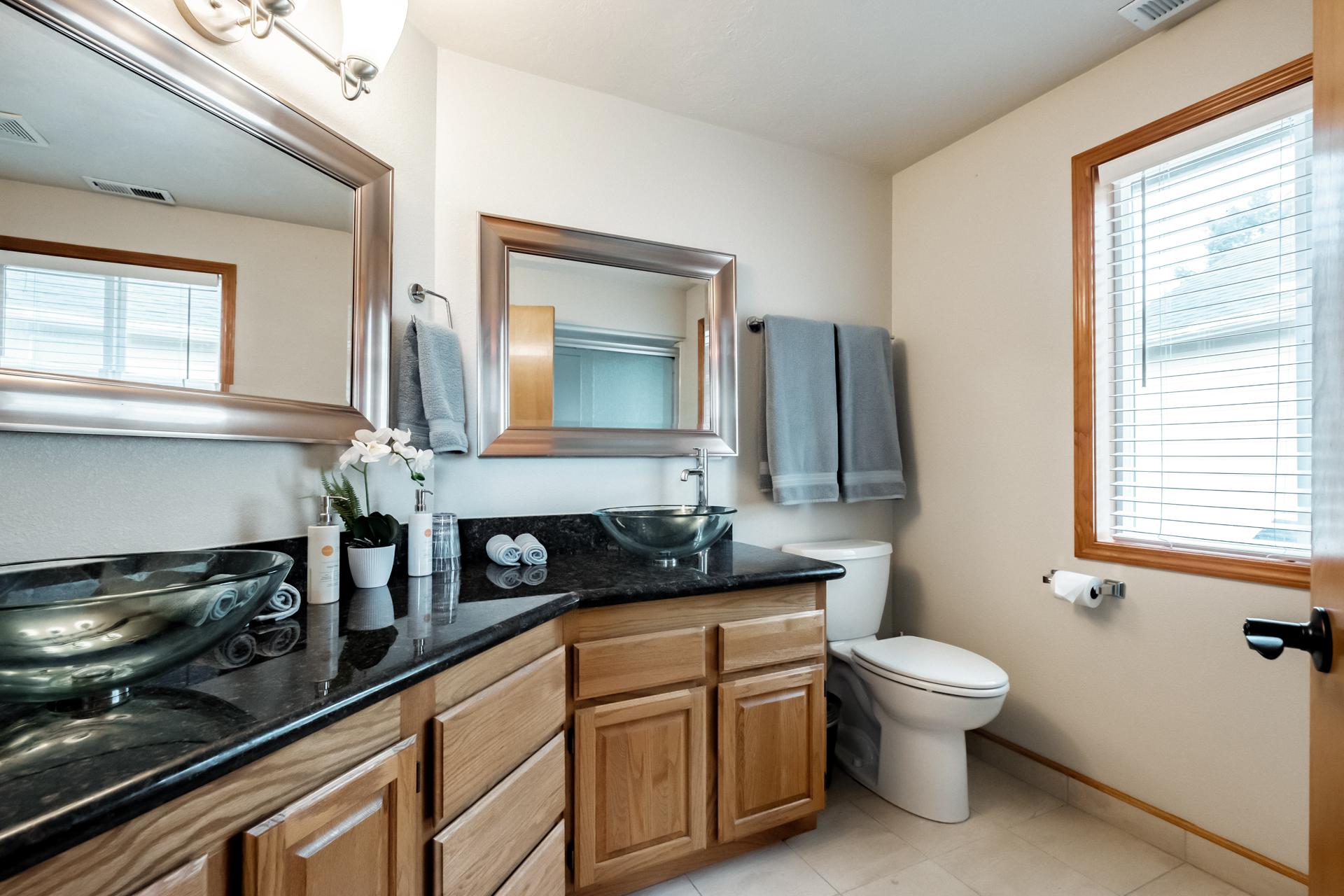 Master bedroom bathroom