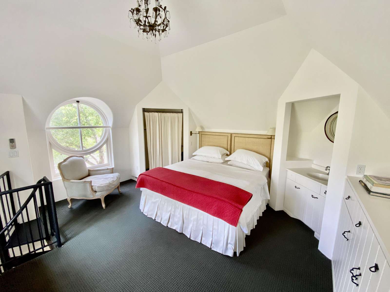 Bedroom & Bathroom 3 (Villa 2)