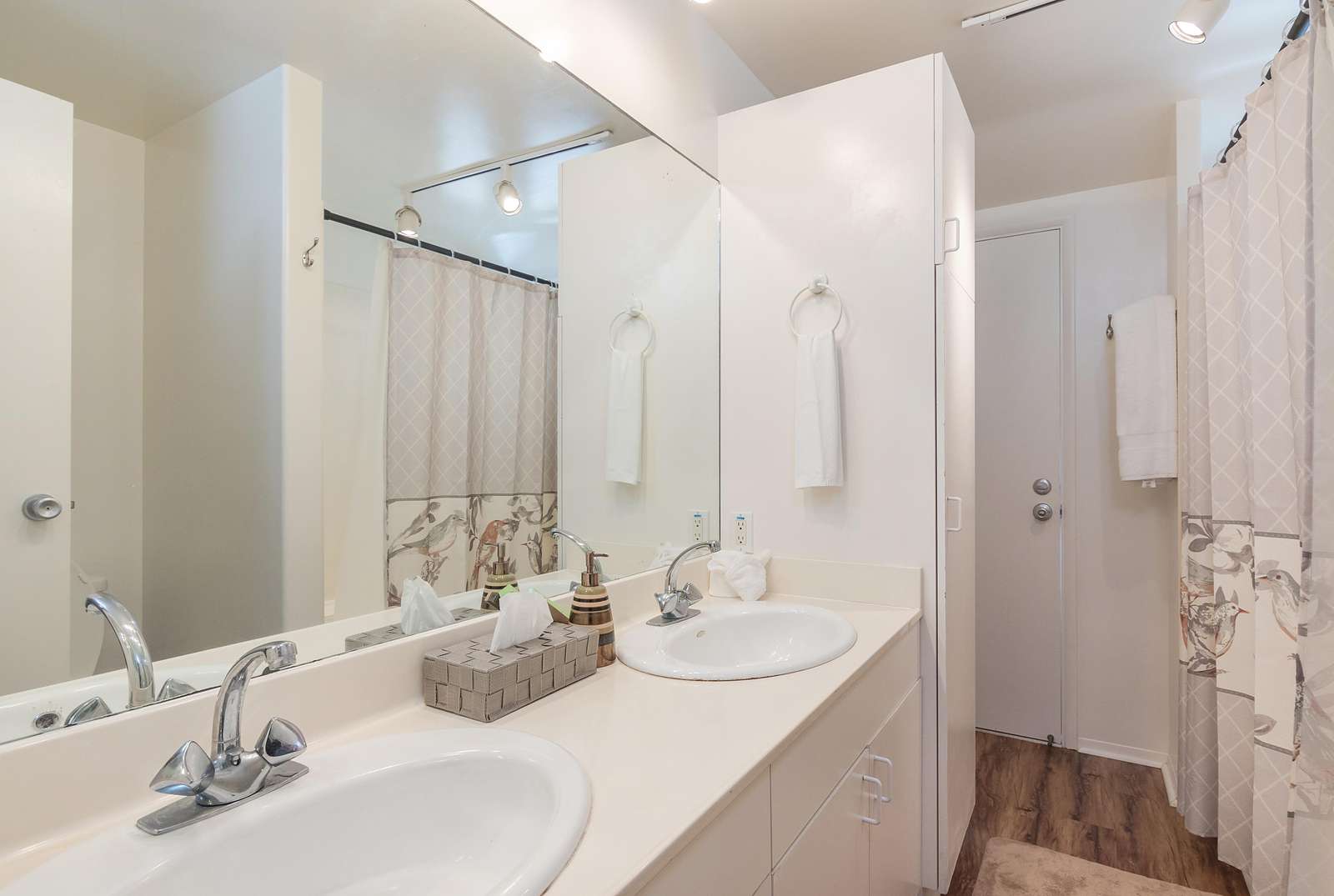 Bathroom #2