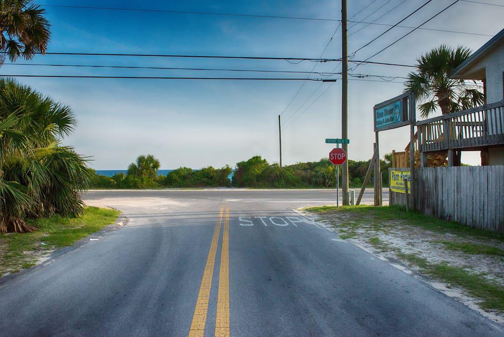 3 minute walk to beach at end of road w/ free parking