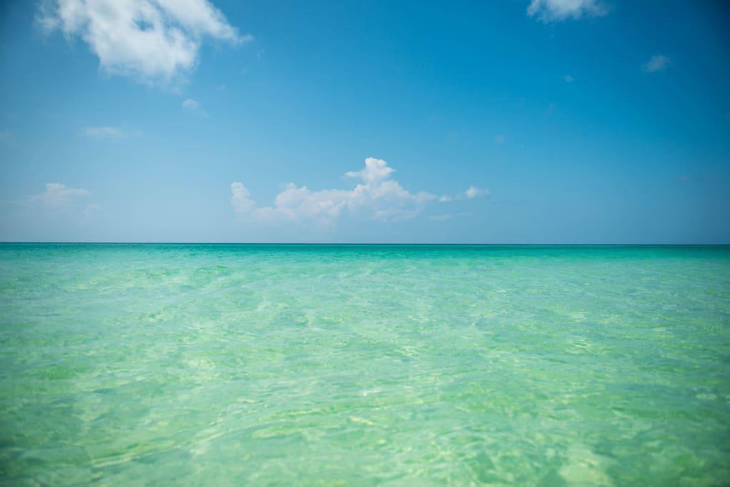 9 minute walk to the beach