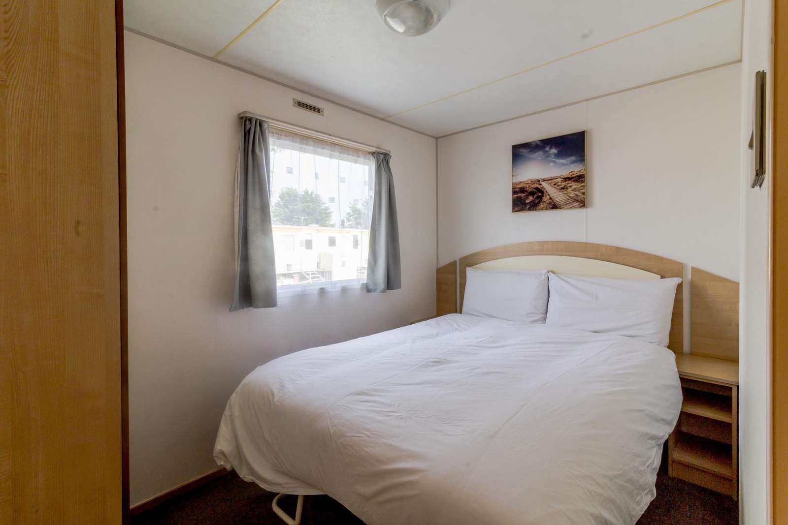 Great size master bedroom