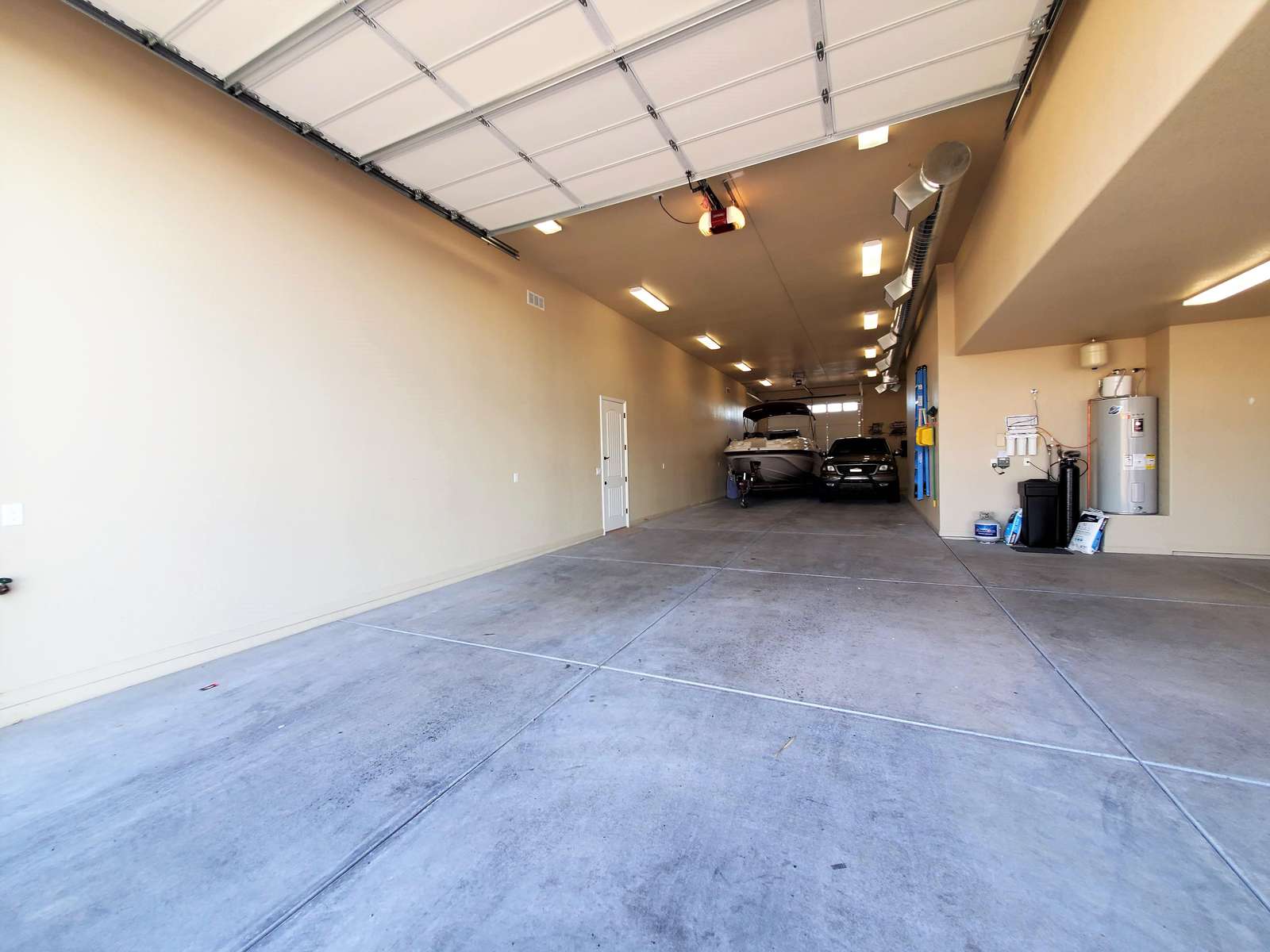RV Garage 13' Door