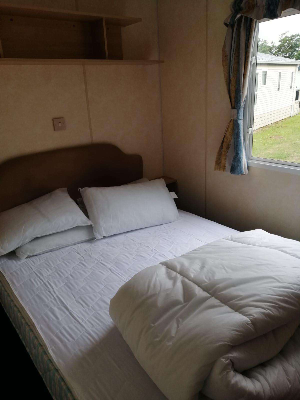 Great size master bedroom