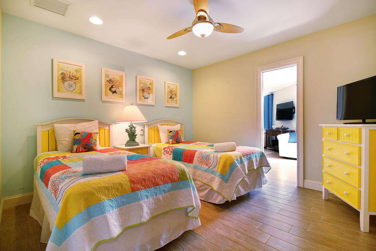 2 twin beds bedroom