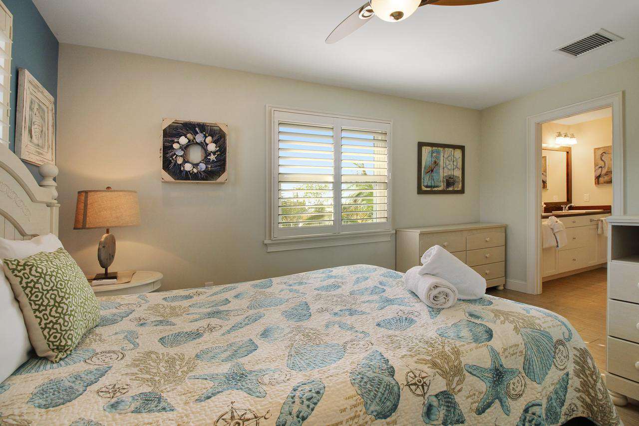 Queen bedroom with attached full bathroom