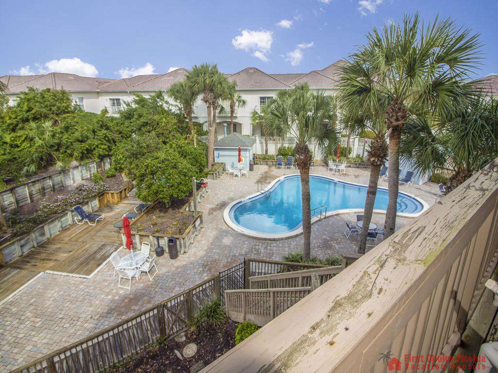 Hibiscus H301 Pool View