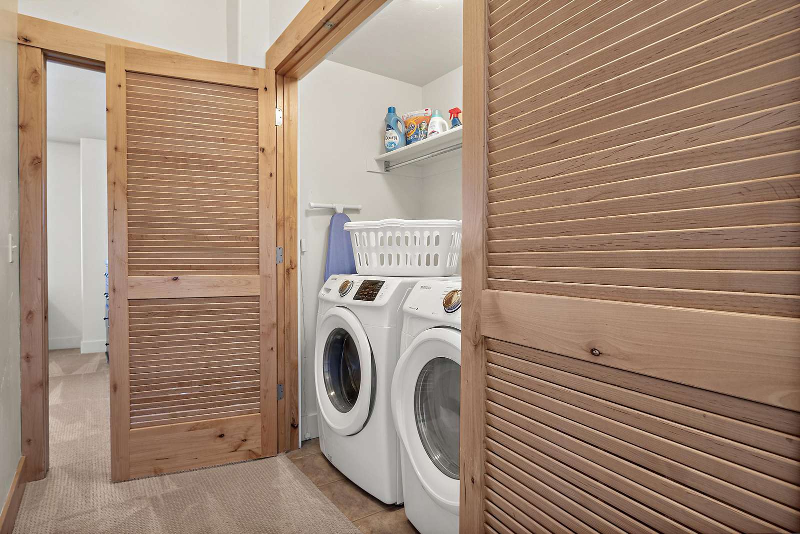 Property equipped with washer and dryer