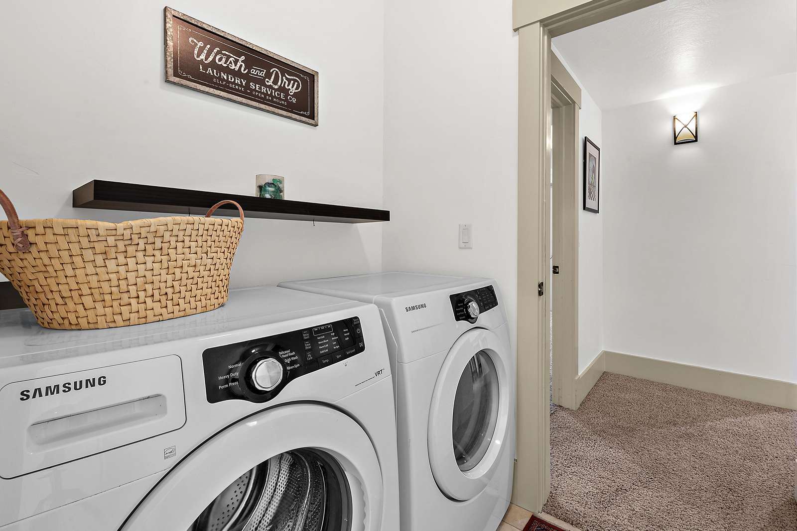 Private washer and dryer available