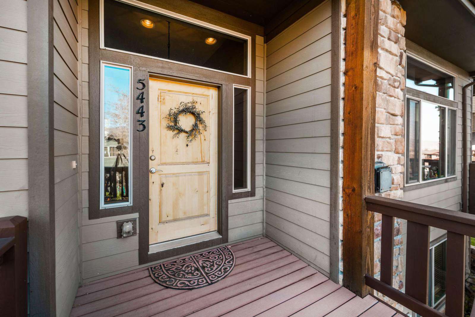 Personal entrance to townhome