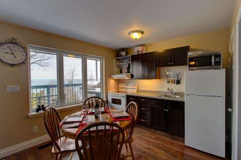 Kitchen / Dining